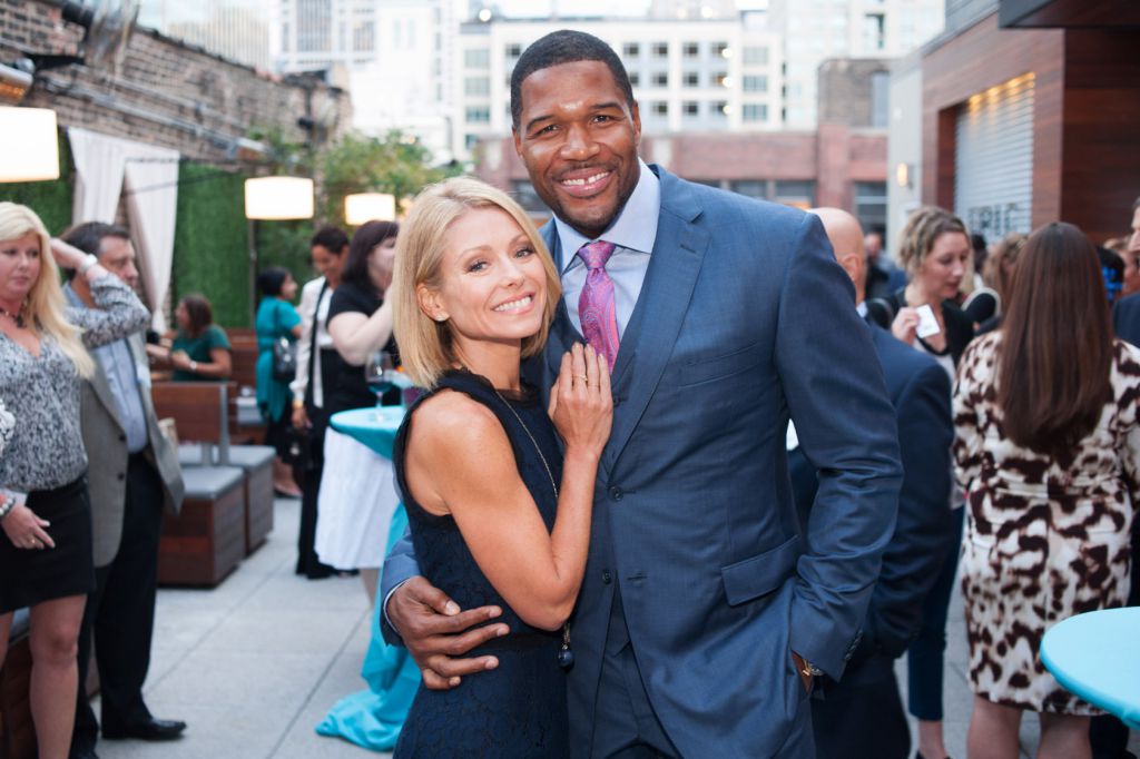 Kelly Ripa and Michael Strahan make celebrity appearance at Epic Chicago, photography by Merlo Media