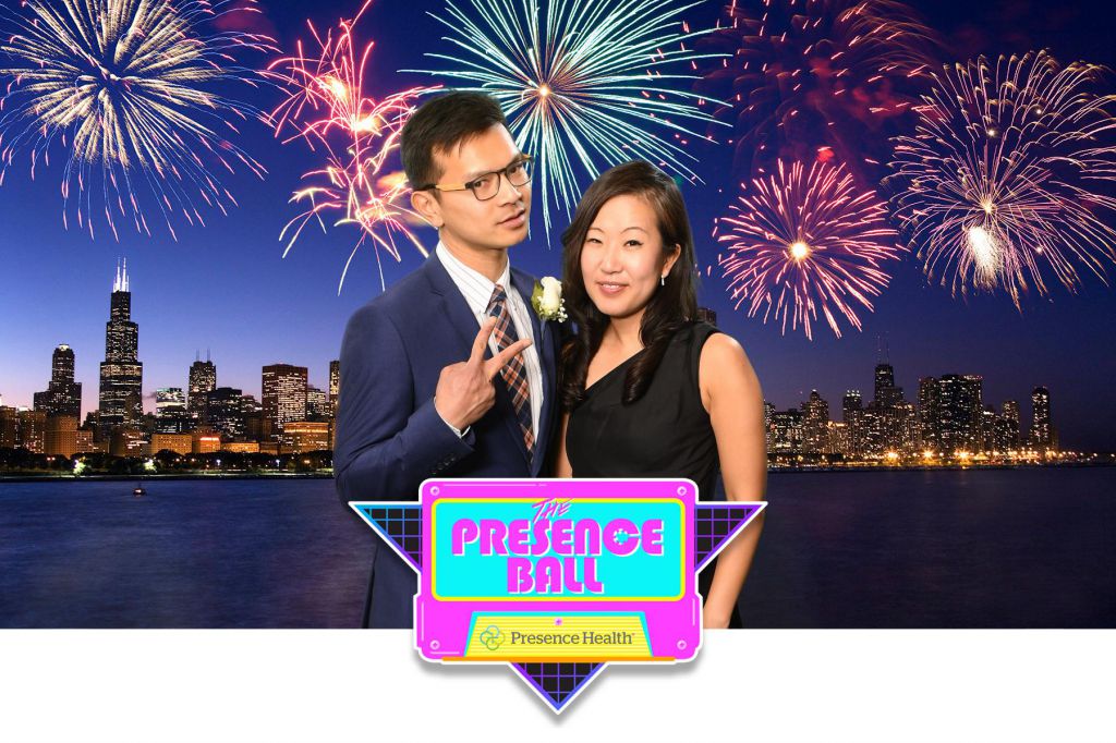 Green screen photographer put asian couple on fireworks over chicago skyline background