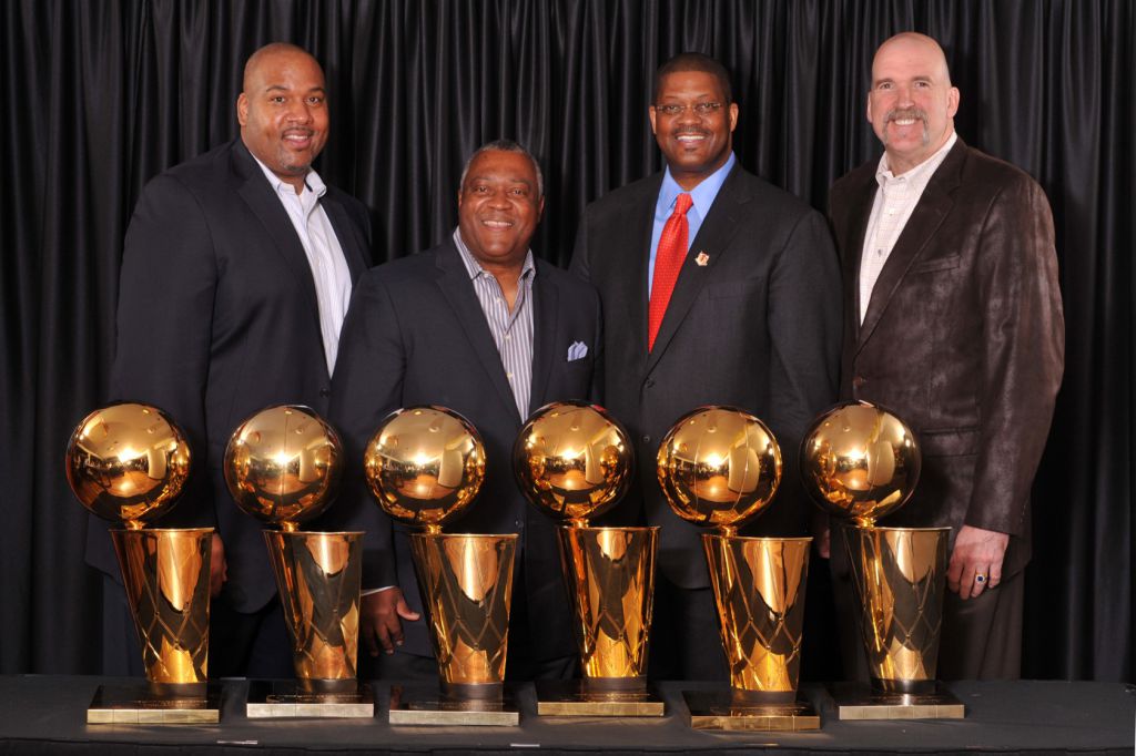 Chicago Bulls Alumni with 6 NBA Trophies